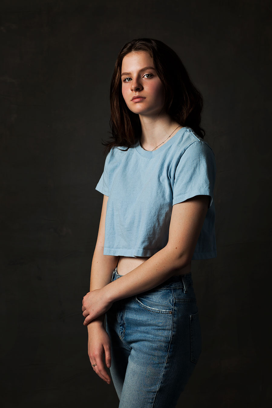 Portrait of a teenager by Marili Clark Photographer.